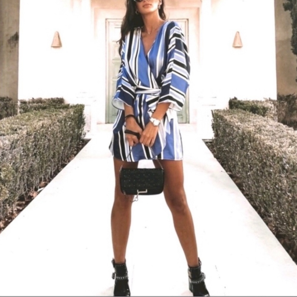 Zara Blue White Striped Wrap Lined Romper Size Small - Picture 2 of 16